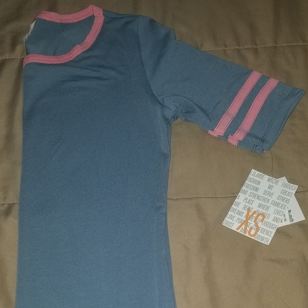 LulaRoe Gigi Top